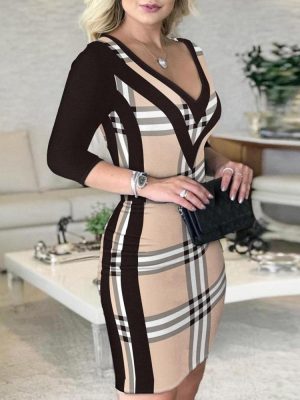 Stylish V-Neck 3/4 Sleeve Mini Dress