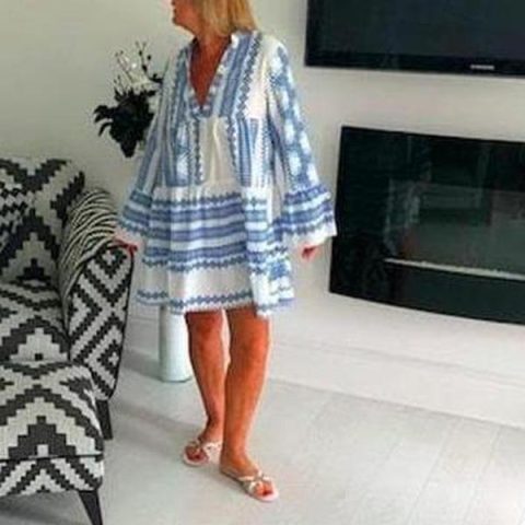 summer-fashion-women-bell-sleeves-printed-holiday-dress